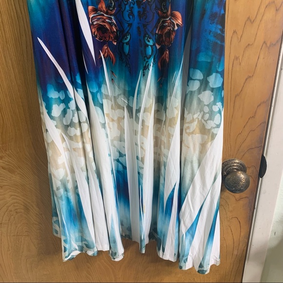 Beautiful long skirt - Picture 3 of 5